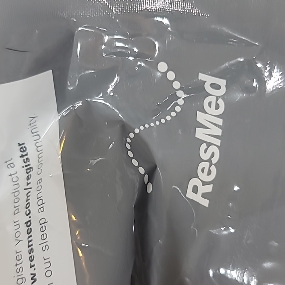 QUARTO AIR FFM SML-AMER Size Small 62701New Sealed - Picture 5 of 8